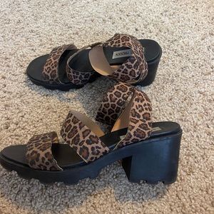 Steve Madden - Cheetah Print Chunky Heeled Sandals